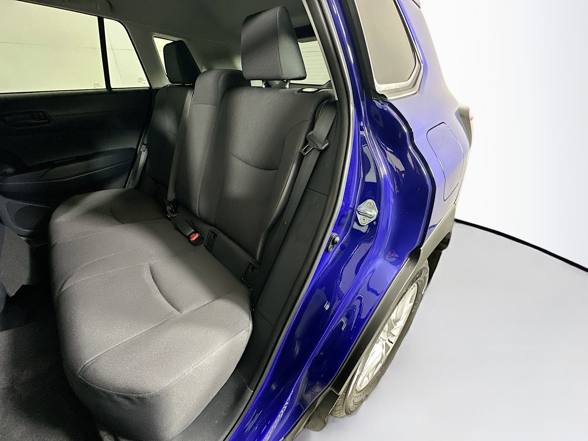 Used 2025 Toyota Corolla Cross LE image 26