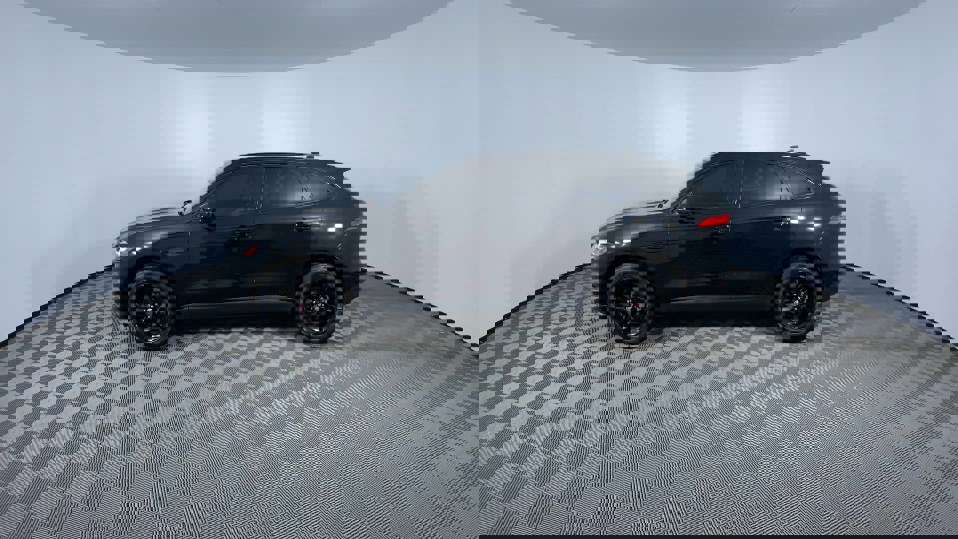 Used 2020 Jaguar F-PACE Prestige image 5