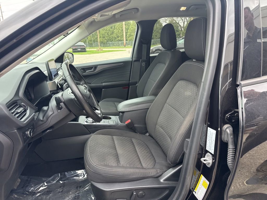 Used 2023 Ford Escape Active AWD/4WD image 7