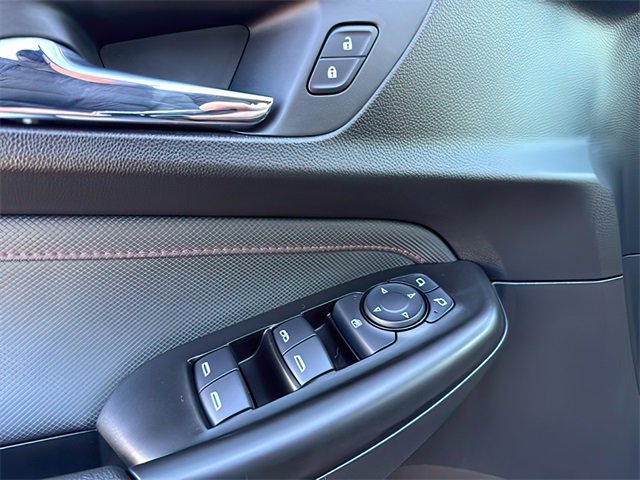 Used 2023 Chevrolet TrailBlazer RS w/ Sun and Liftgate Package image 17