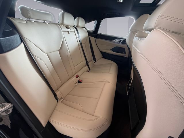 Used 2023 BMW i4 eDrive35 image 18