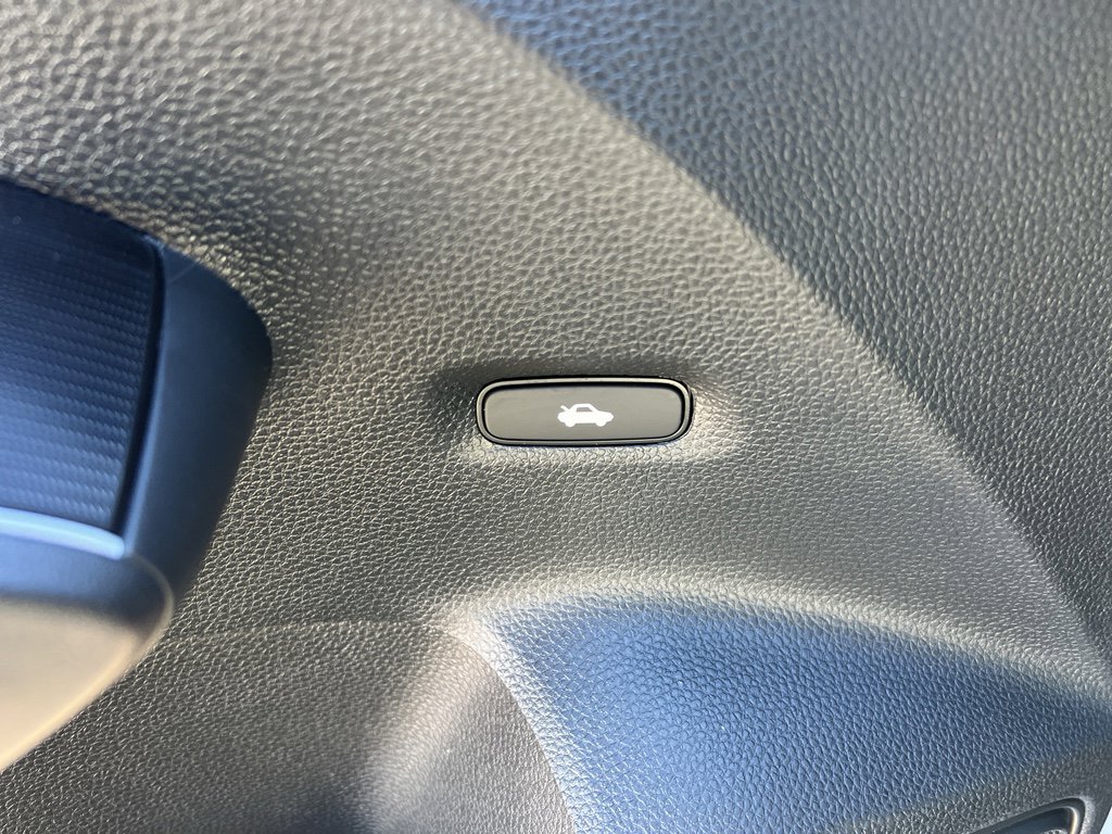 Certified 2025 Honda Civic Sport Touring image 24