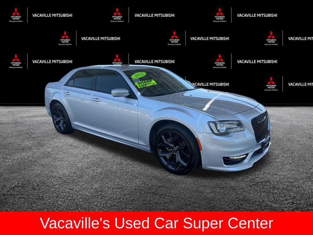 Used 2022 Chrysler 300 Touring L w/ Comfort Group RWD image 7