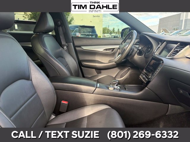 Used 2021 INFINITI QX50 Luxe w/ Appearance Package AWD/4WD image 9