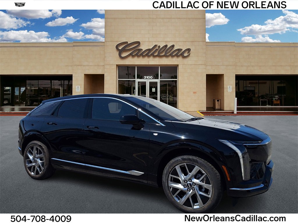 New 2025 Cadillac Optiq Luxury 2