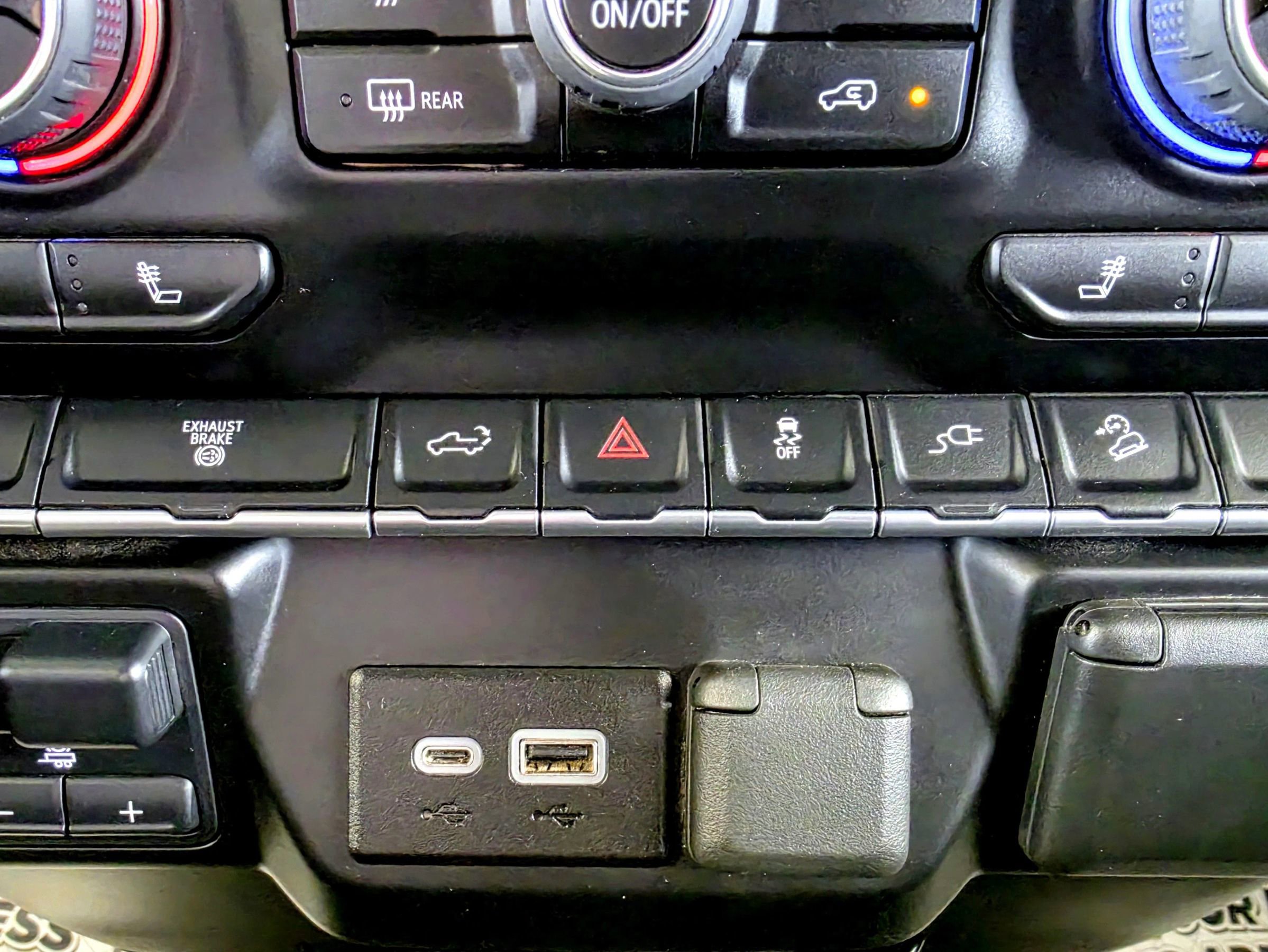 Used 2023 Chevrolet Silverado 2500 LT image 26