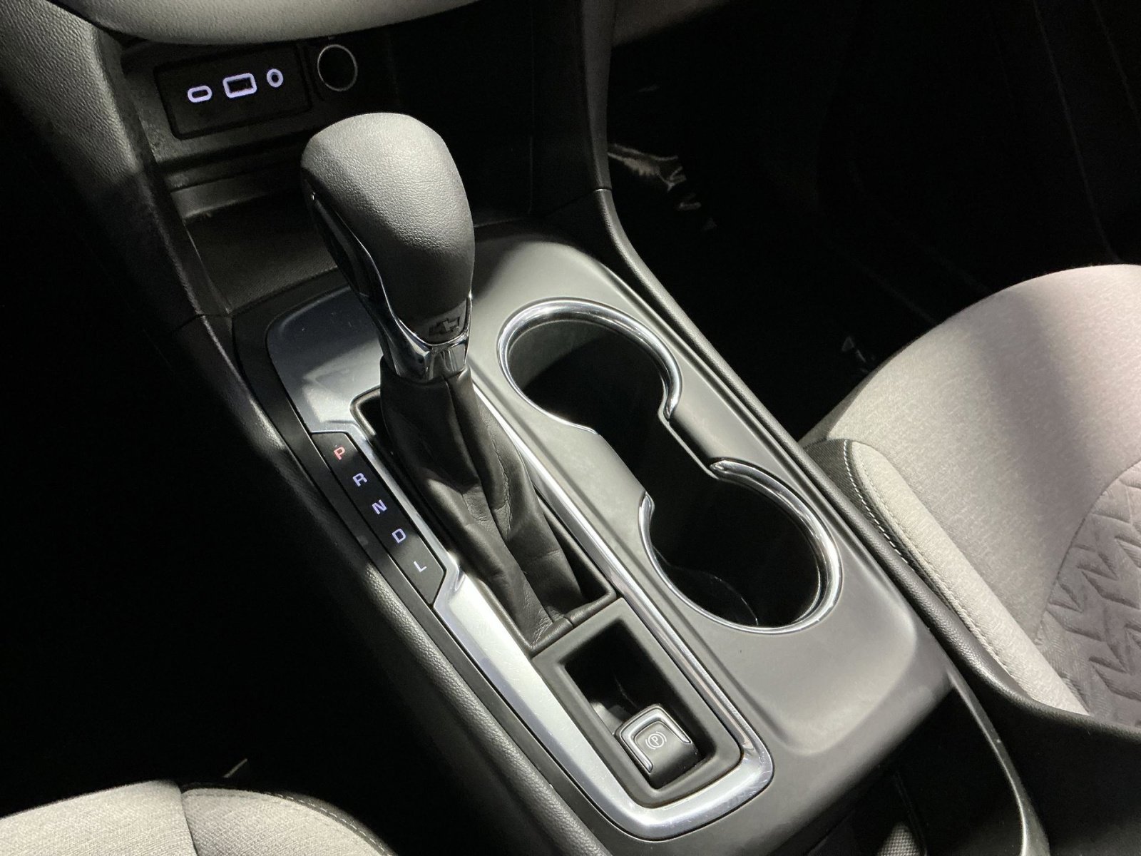 Used 2023 Chevrolet Equinox LS w/ Driver Confidence II Package FWD image 23