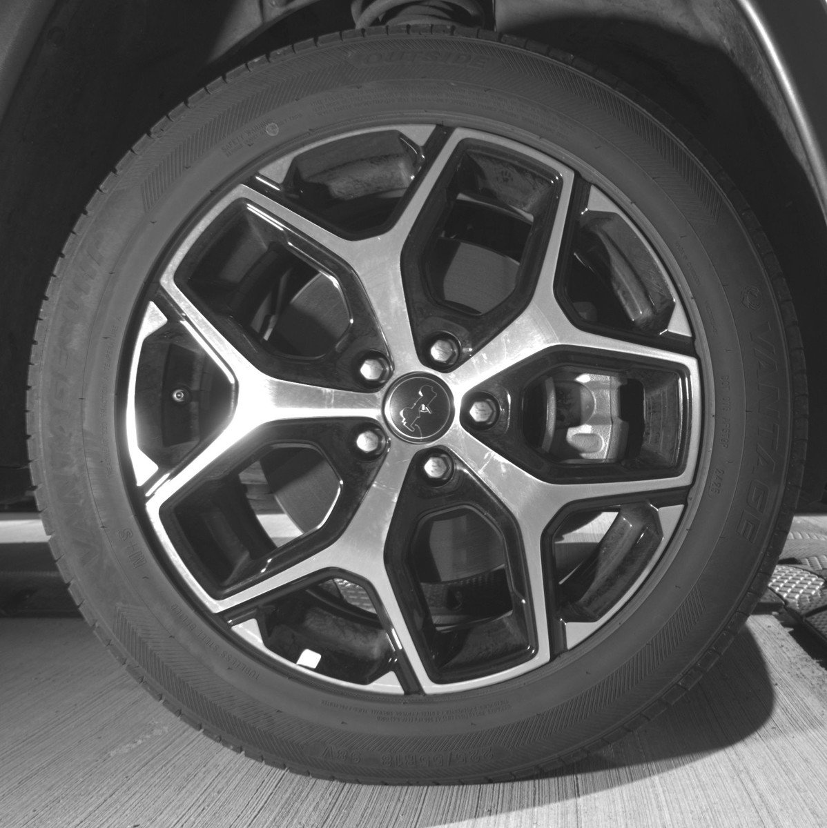 Used 2025 Jeep Compass Limited image 13