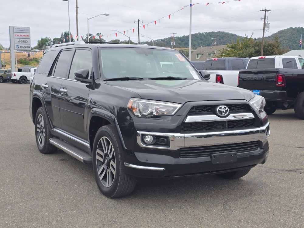 Used 2018 Toyota 4Runner Limited AWD/4WD image 18
