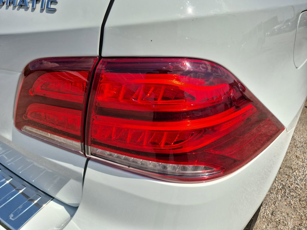 Used 2019 Mercedes-Benz GLE 400 4MATIC image 37