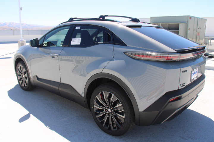 New 2026 Toyota C-HR AWD/4WD image 5