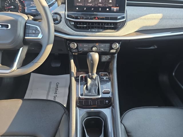 Used 2024 Jeep Compass Latitude AWD/4WD image 11