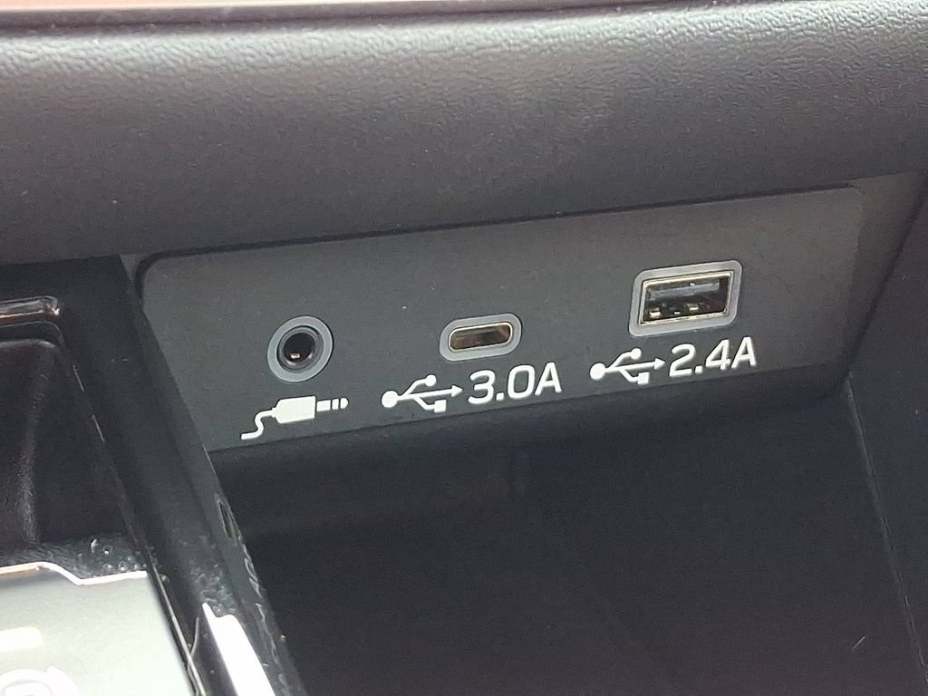 Used 2023 Subaru Outback Premium AWD/4WD image 25