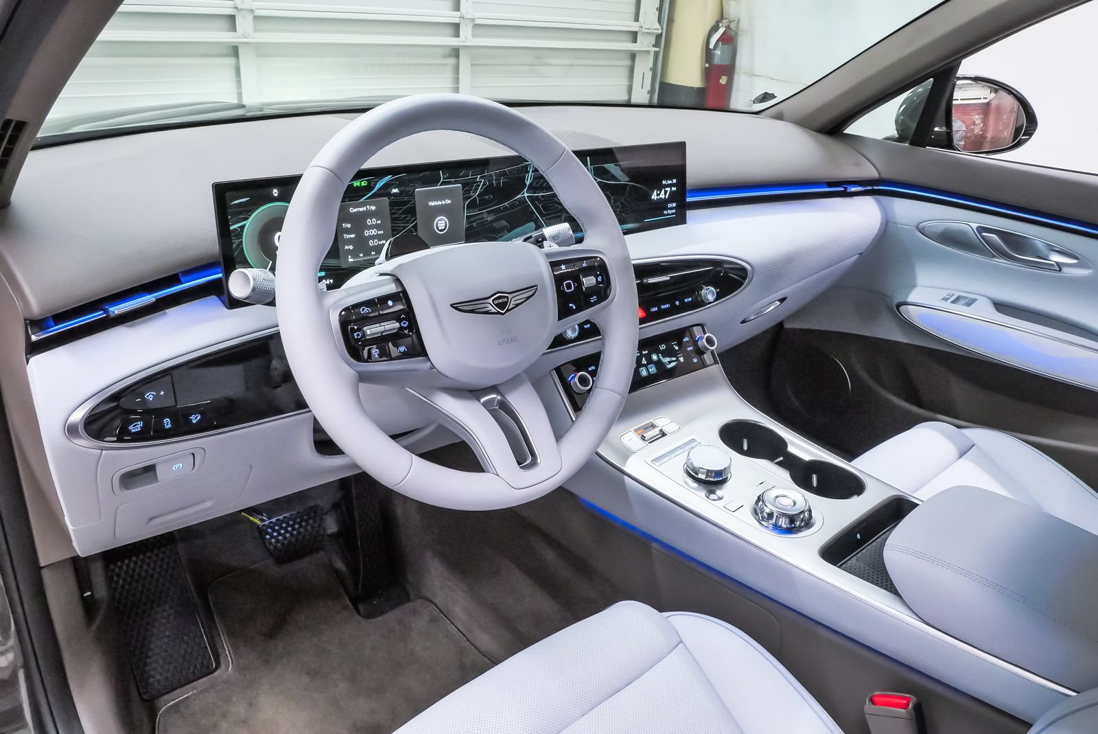 Certified 2026 Genesis GV70 2.5T Advanced AWD/4WD image 2