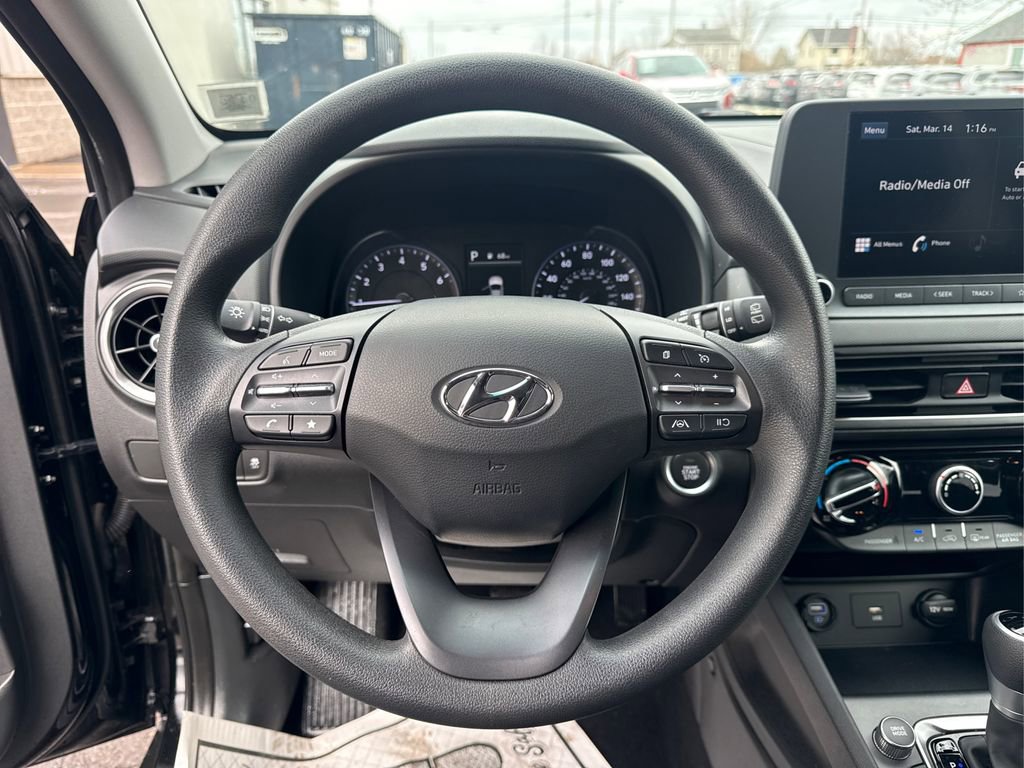 Used 2023 Hyundai Kona SEL image 23
