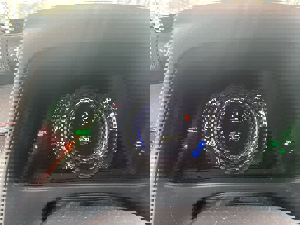 Used 2022 Lexus UX 250h F Sport w/ F Sport Premium Package image 17