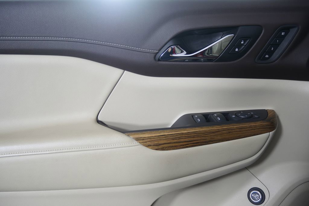 Used 2019 GMC Acadia Denali w/ Technology Package image 8