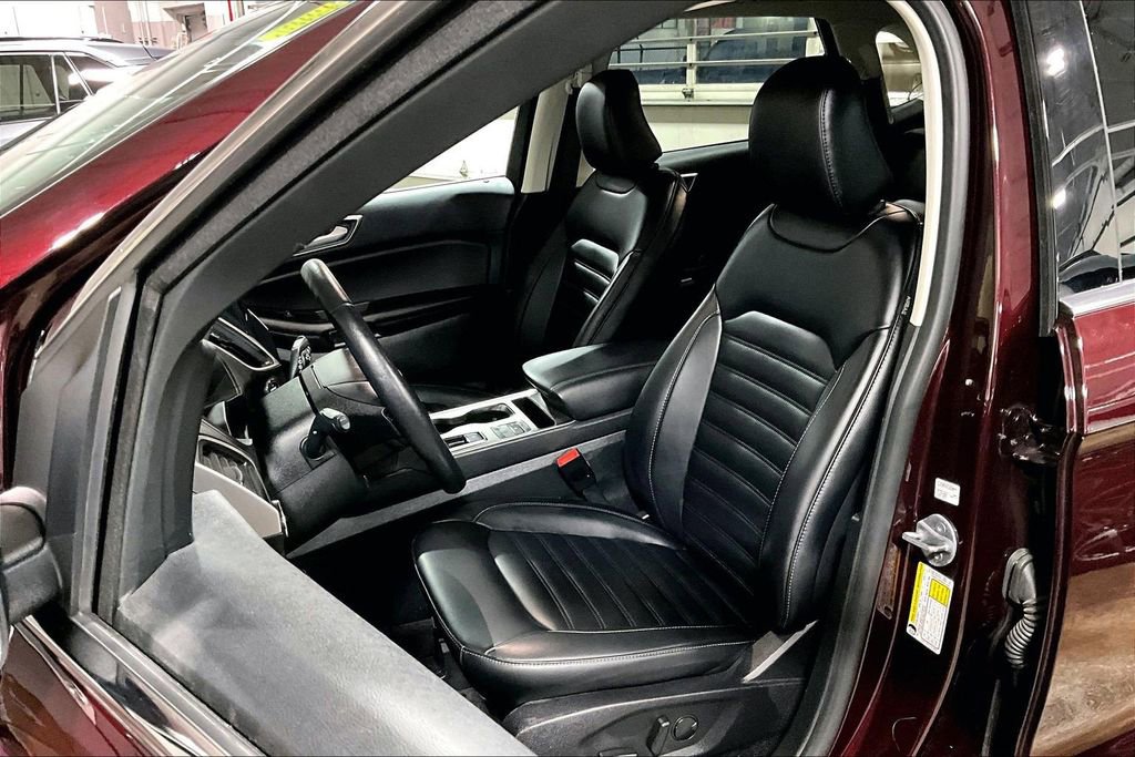 Certified 2024 Ford Edge SEL w/ Convenience Package AWD/4WD image 23