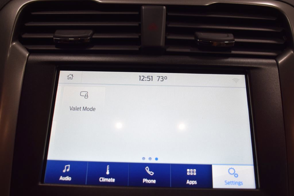 Used 2020 Ford Fusion SE image 29