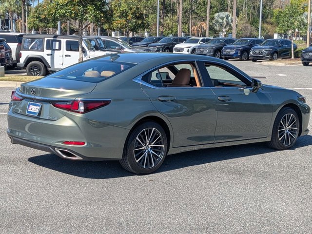 Used 2024 Lexus ES 350 w/ Premium Package image 5