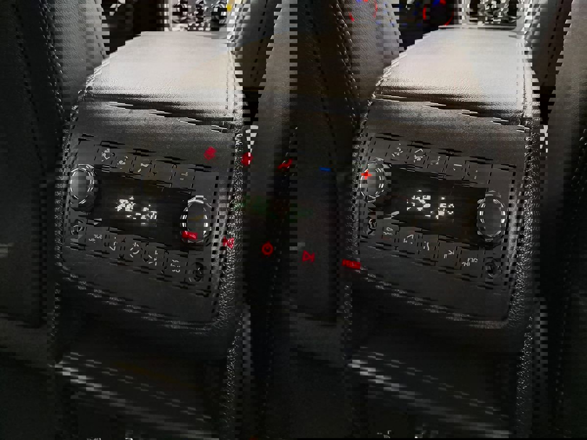 Used 2017 GMC Acadia Limited SLT image 23