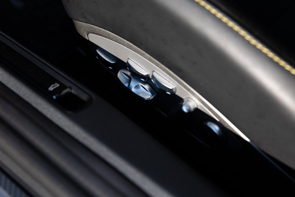 Used 2024 Porsche 718 Cayman GT4 RS w/ Weissach Package image 51