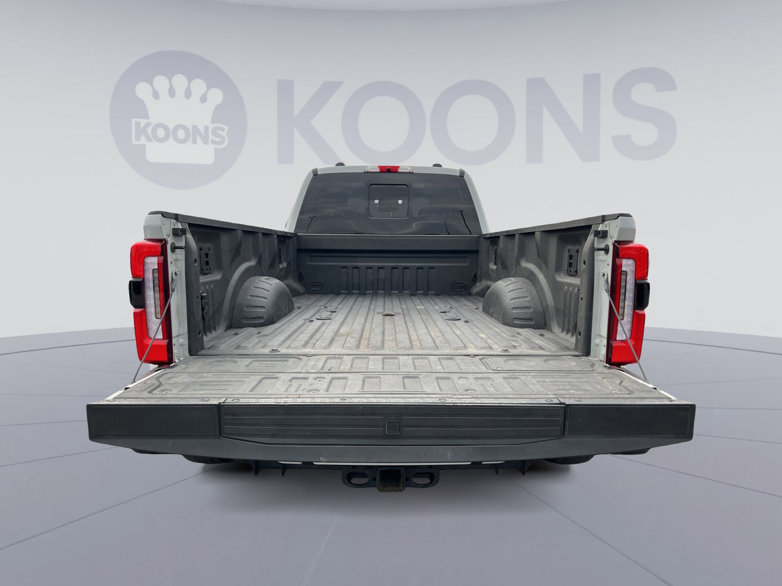 Used 2025 Ford F450 Platinum w/ Platinum Plus Package image 26