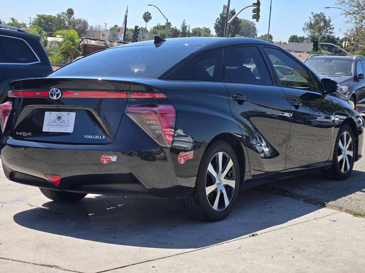 Used 2018 Toyota Mirai FWD image 18
