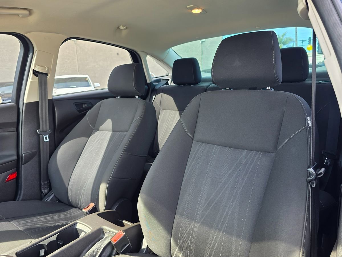 Used 2017 Ford Focus S image 14