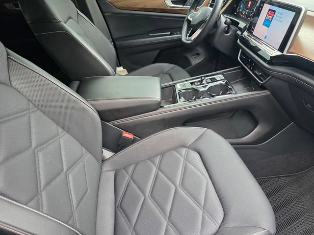 Used 2024 Volkswagen Atlas SE FWD image 21