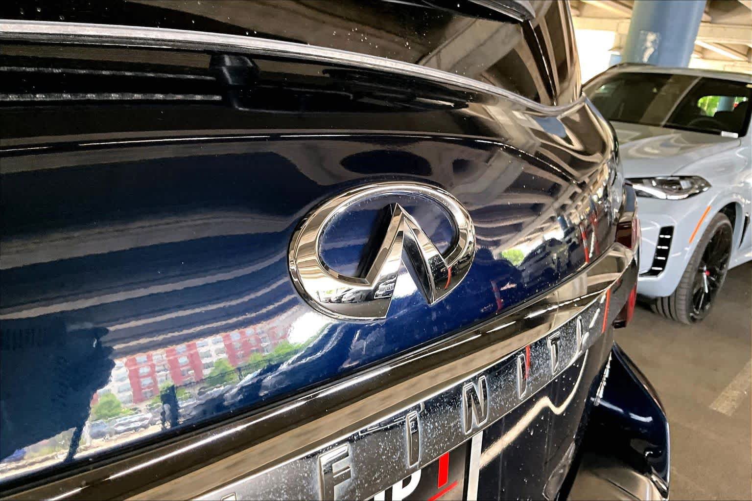 Used 2019 INFINITI QX80 Luxe w/ 22" Wheel Package RWD image 30