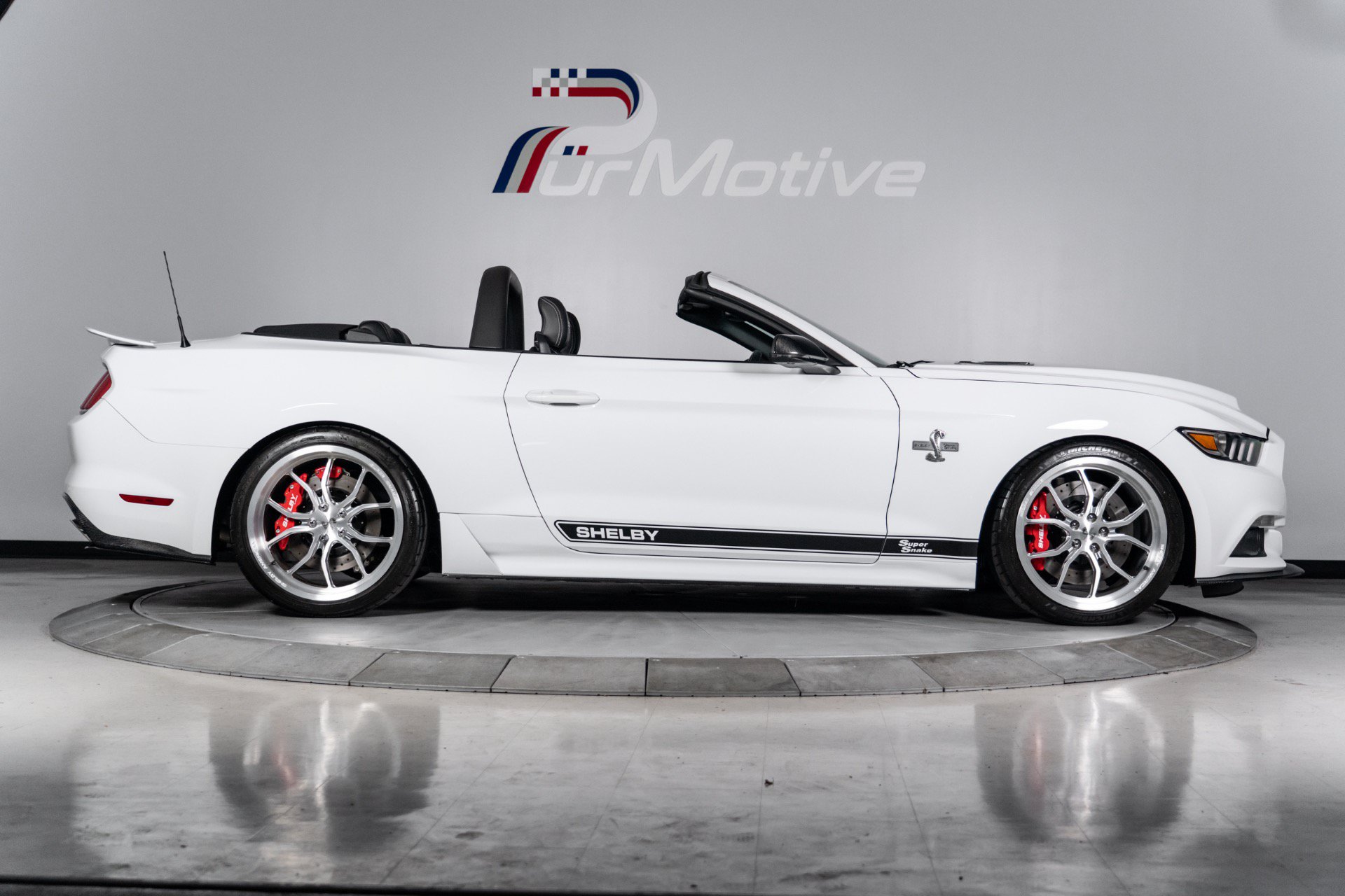 Used 2015 Ford Mustang GT Premium w/ Equipment Group 401A RWD image 11