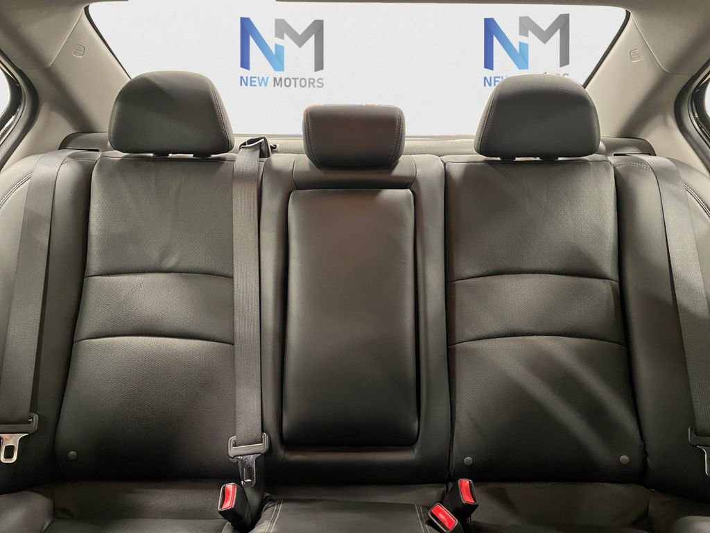 Used 2017 Honda Accord EX-L image 13