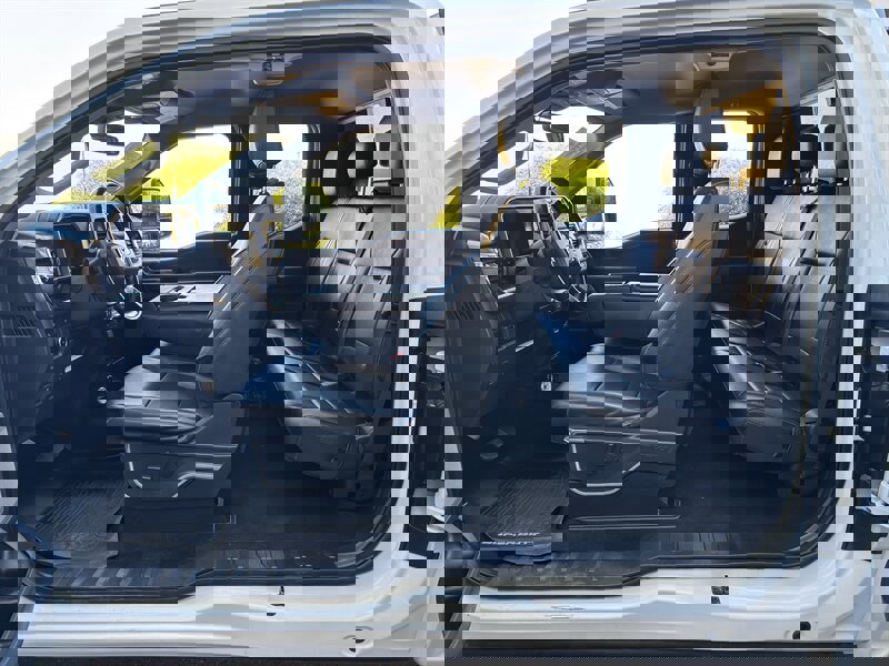 Used 2023 Ford F350 Lariat w/ Snow Plow/Camper Package image 22