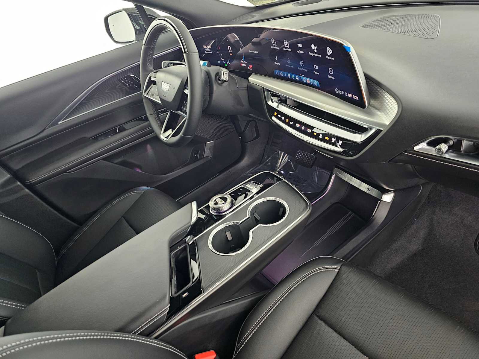 New 2026 Cadillac Lyriq Luxury image 11