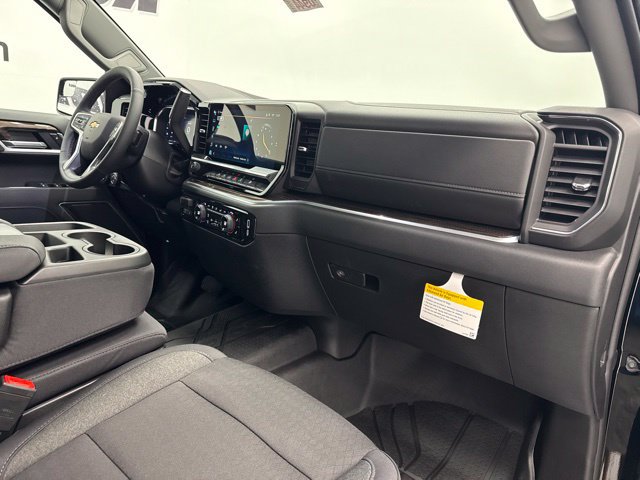 New 2026 Chevrolet Silverado 1500 LT w/ LPO, Liner Protection Package AWD/4WD image 32