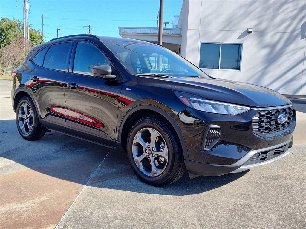 Used 2025 Ford Escape ST-Line image 13