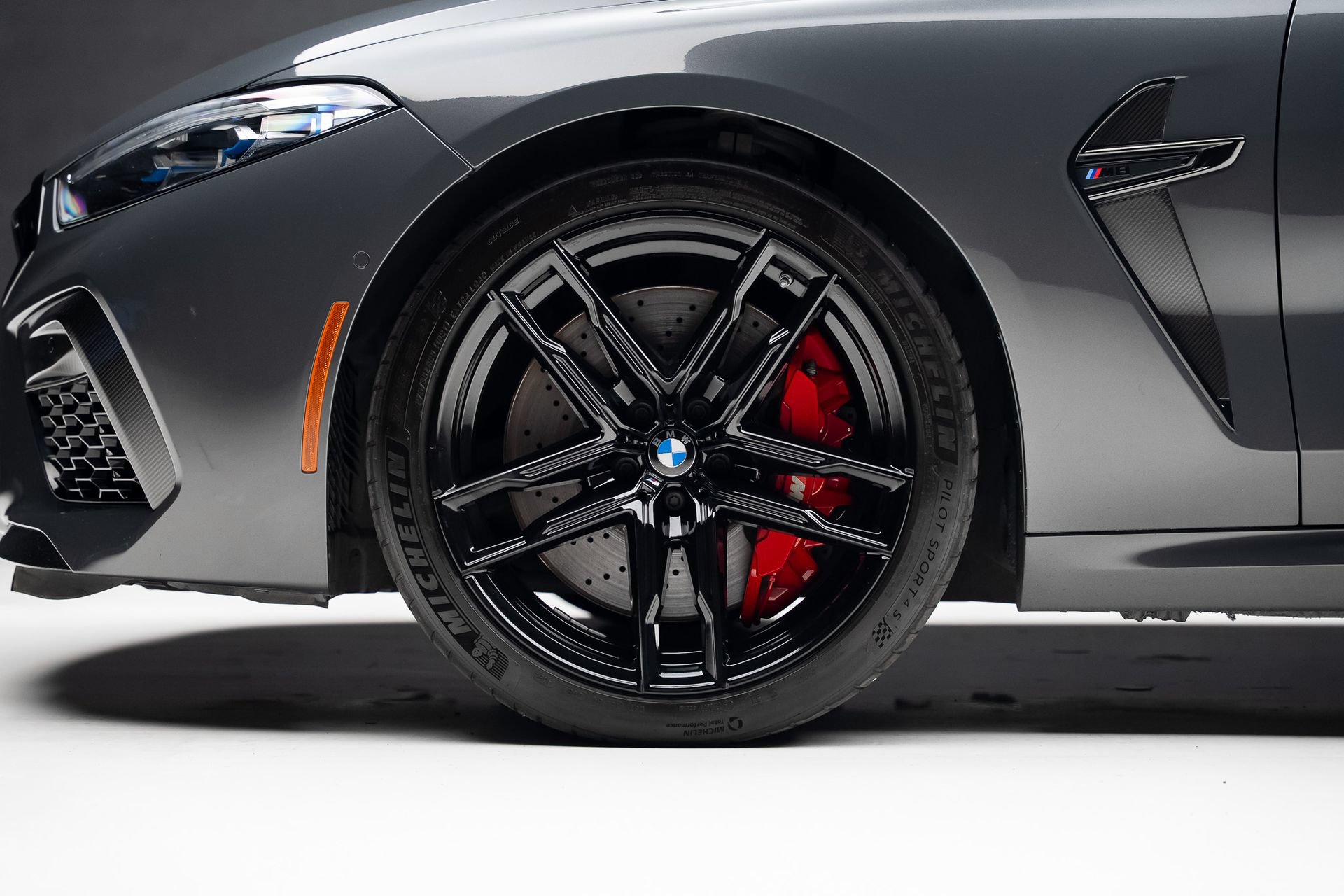 Used 2022 BMW M8 Competition w/ M Carbon Exterior Package AWD/4WD image 23