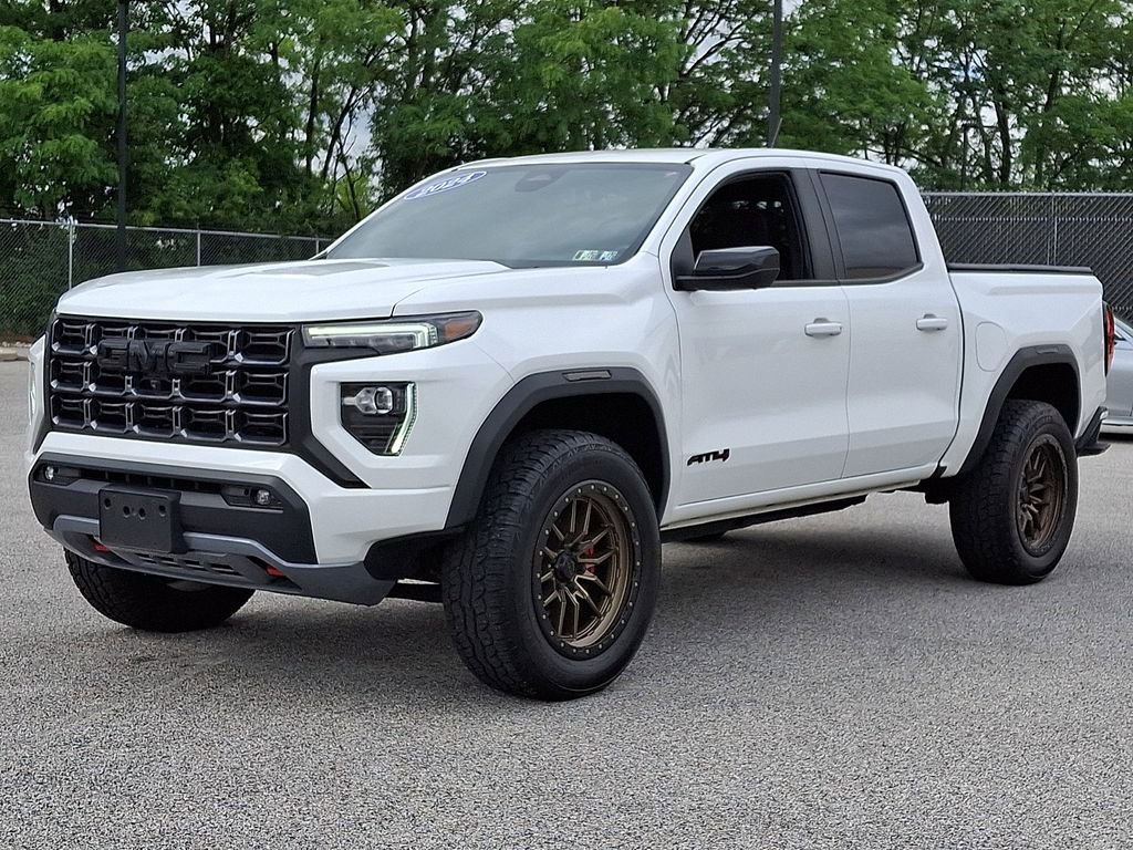 Used 2024 GMC Canyon AT4 w/ Technology Package AWD/4WD image 6