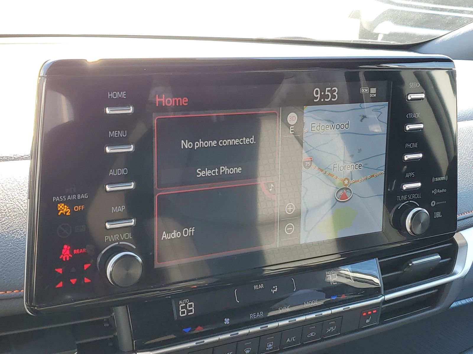 Certified 2024 Toyota Sienna XSE w/ XSE Plus Package image 26