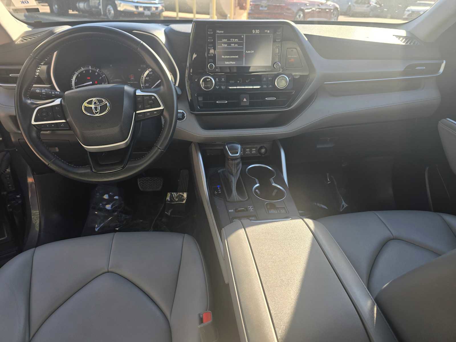Used 2022 Toyota Highlander XLE image 22