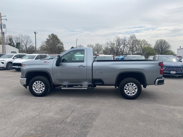 Used 2024 Chevrolet Silverado 2500 LT w/ Convenience Package image 3