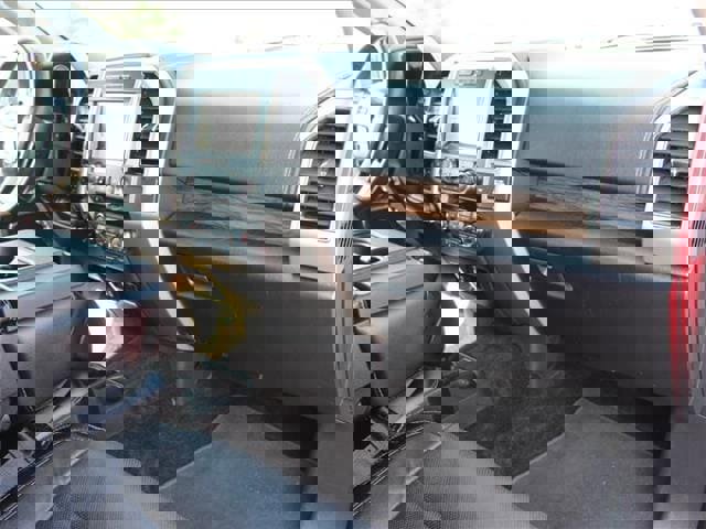 Used 2018 Ford F150 Lariat image 27