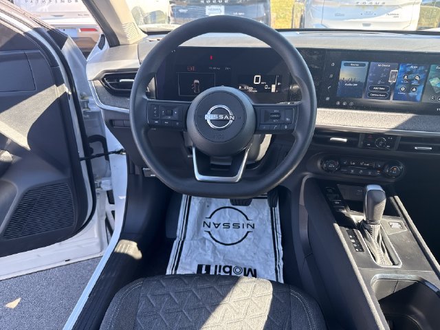 New 2027 Nissan Kicks SV w/ Cold Weather Package FWD image 16