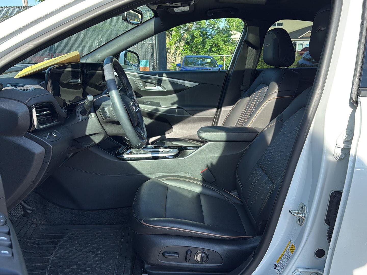 Used 2024 Buick Envista Avenir FWD image 9