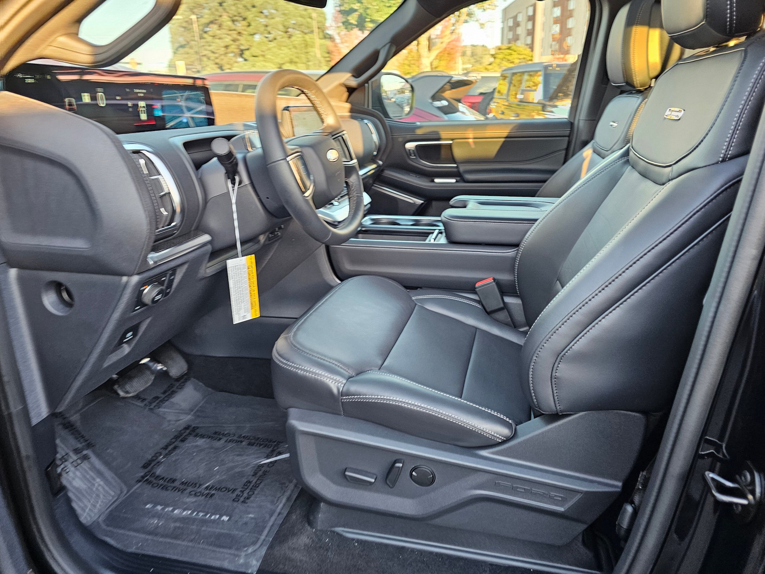 New 2026 Ford Expedition Max Platinum w/ Stealth Performance Package AWD/4WD image 16