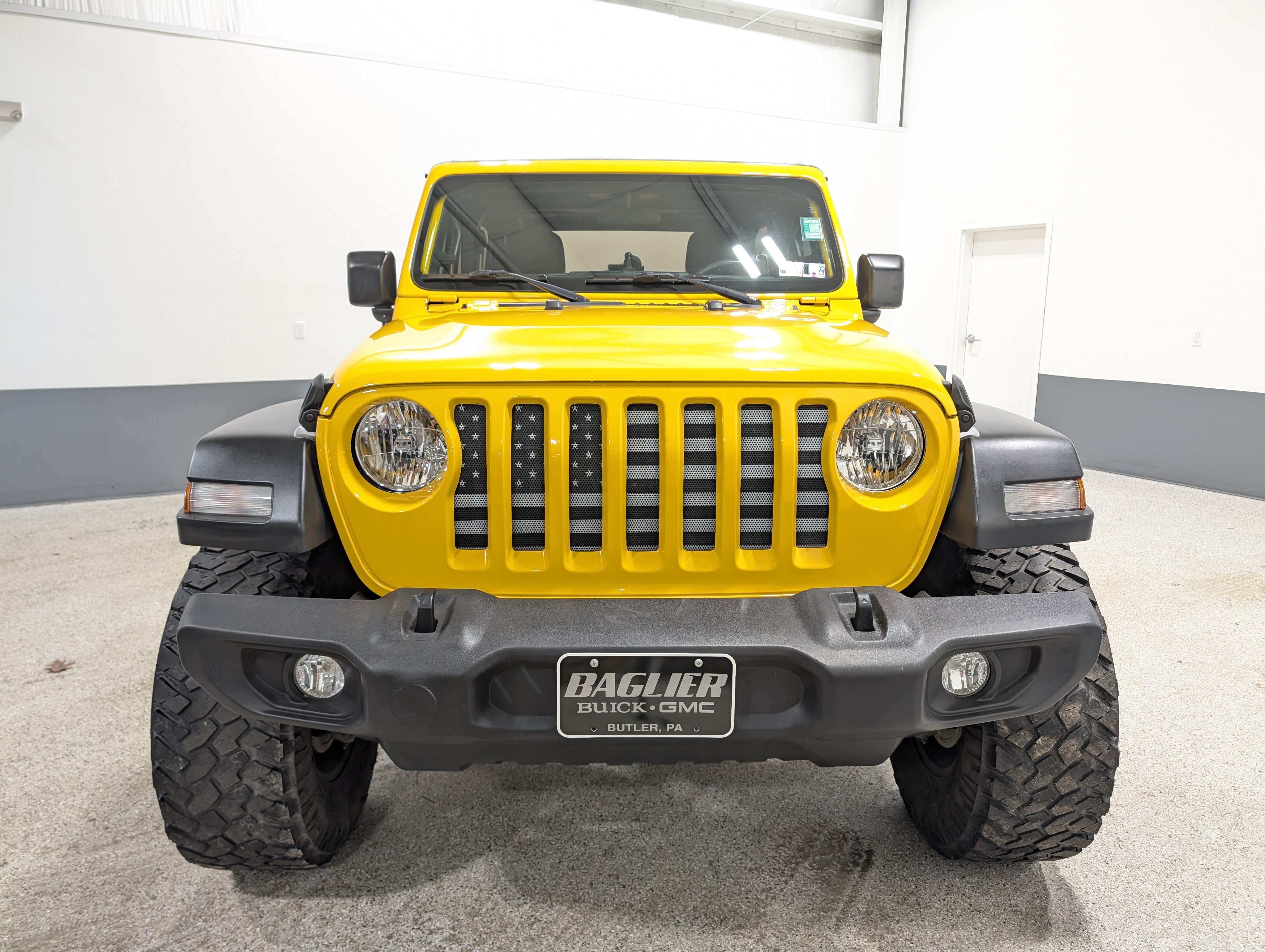 Used 2019 Jeep Wrangler Sport AWD/4WD image 8