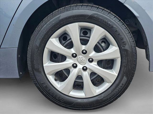 Used 2022 Toyota Corolla LE image 21