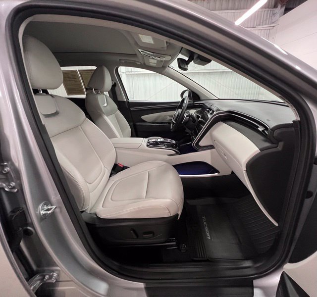 Used 2023 Hyundai Tucson Limited AWD/4WD image 18