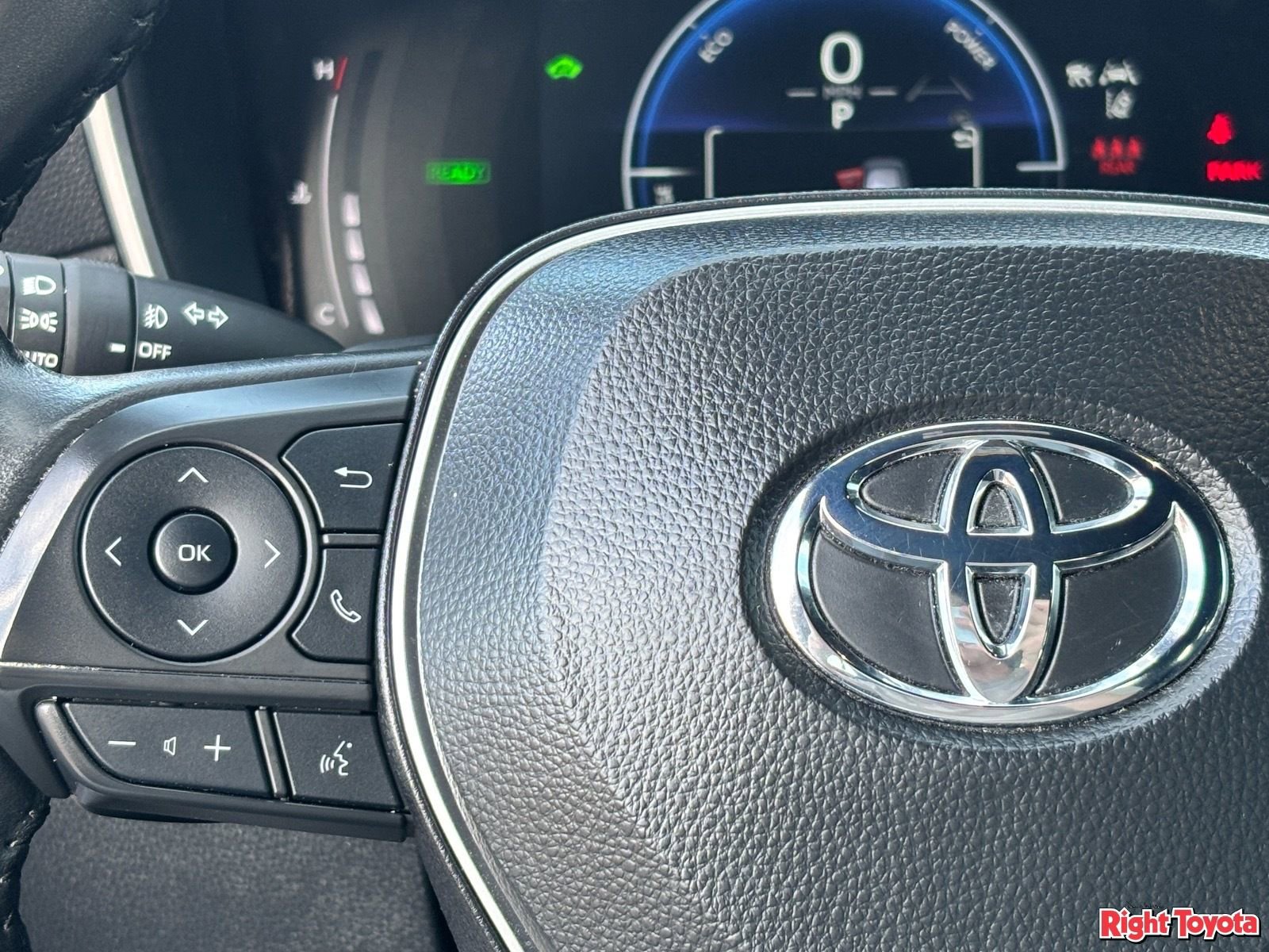 Used 2024 Toyota Corolla Cross AWD Hybrid w/ Convenience Package image 21